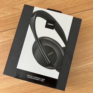 Bose Noise Cancelling Headphones 700